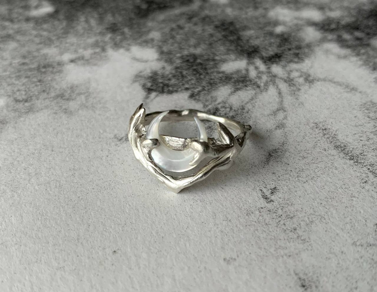 Moon ring