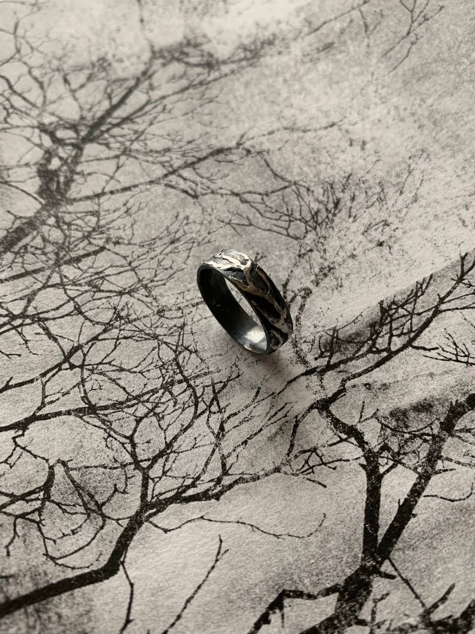 Black TB ring