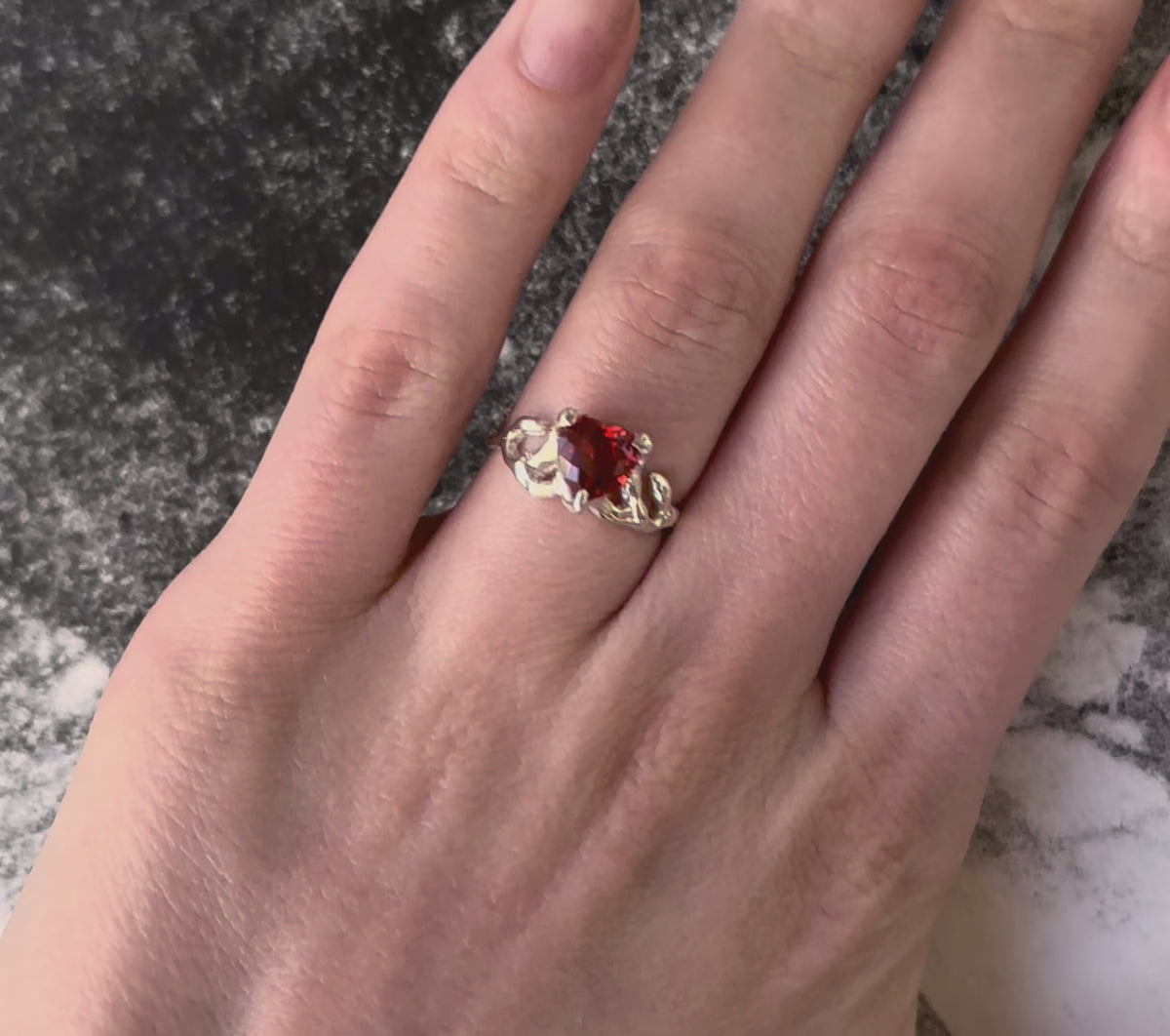 H2 cubic zirconia ring